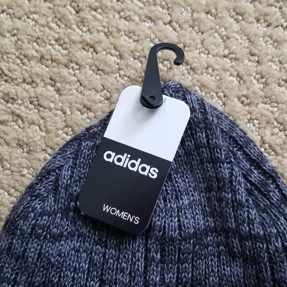 **NWT** Adidas Women’s Hawthorn Fold Beanie Black/Onyx Marble - Picture 3 of 4